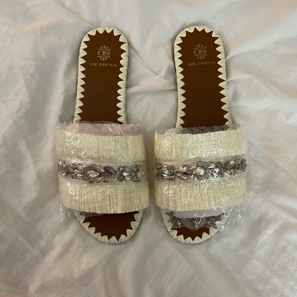 De Siena for Anthropologie Bejeweled Ivory Slides - Picture 6 of 8